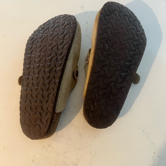 Birkenstock Boston Clogs in Taupe - Picture 8 of 11